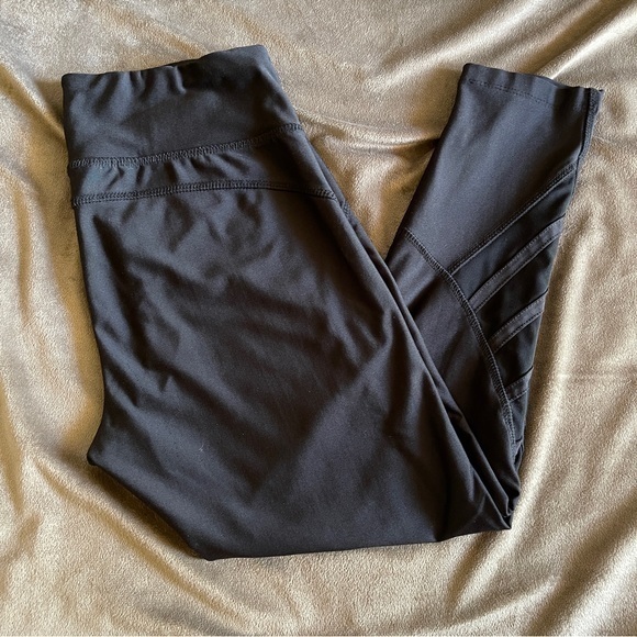 Source Unknown Pants - 4 for 16$ Black Athletic Workout Leggings